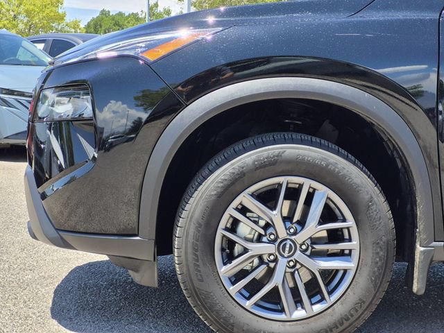 Certified 2026 Nissan Rogue S AWD/4WD image 6