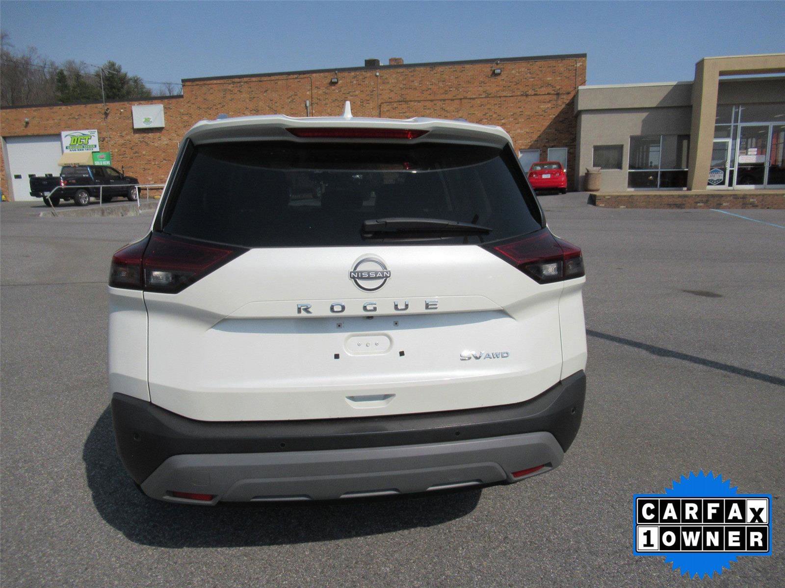 Used 2022 Nissan Rogue SV w/ SV Premium Package image 4