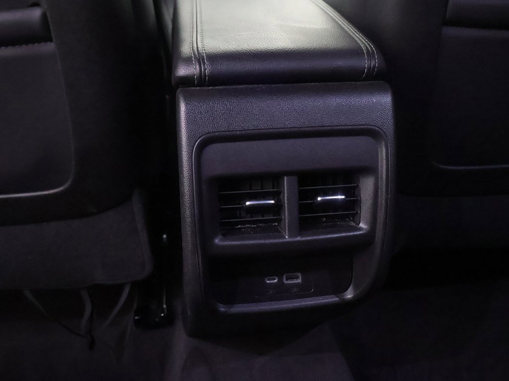 Used 2024 Cadillac XT4 Premium Luxury image 43