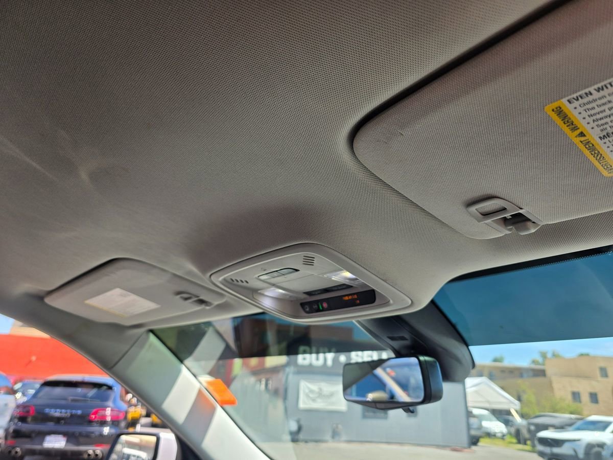 Used 2018 Chevrolet Traverse Premier image 11
