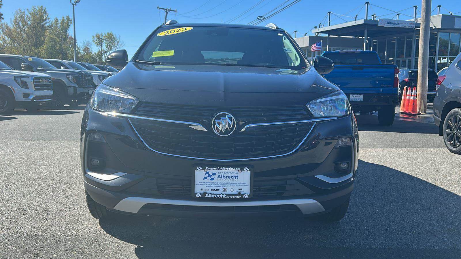 Certified 2023 Buick Encore GX Select w/ Safety Package II image 2