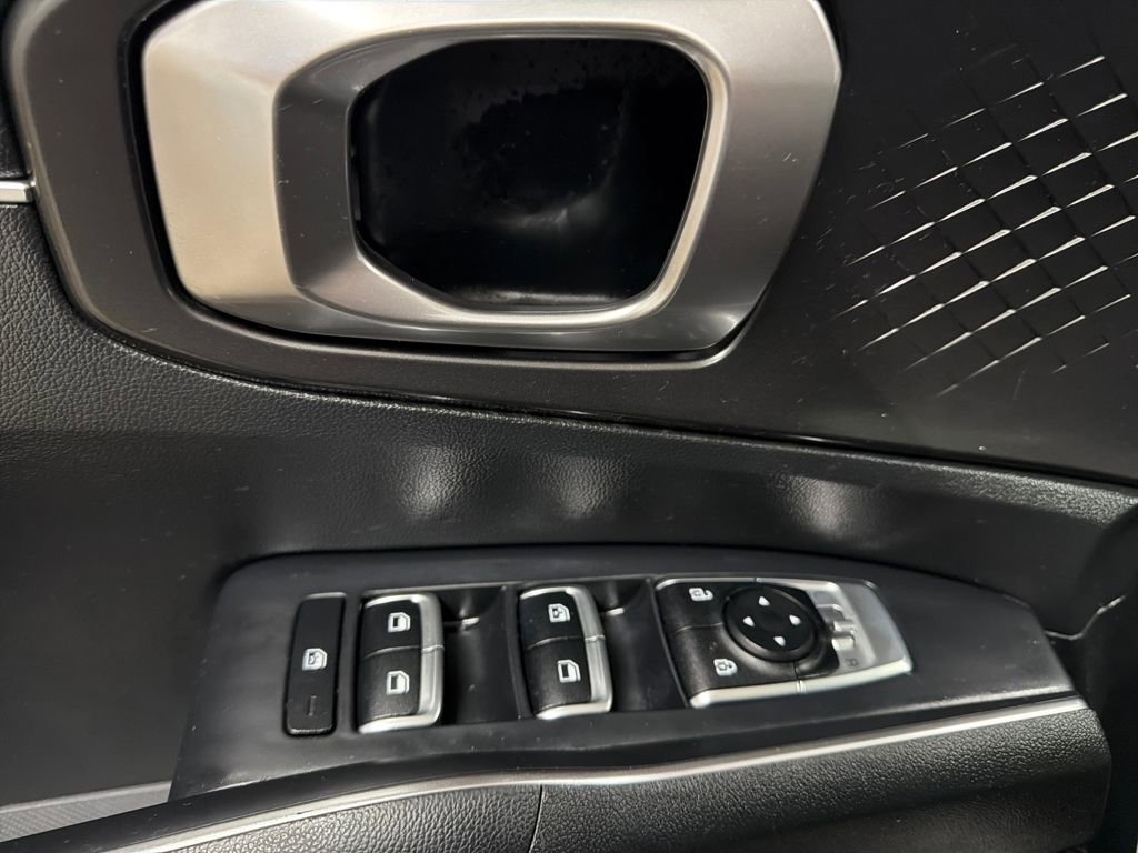 Used 2021 Kia Sorento LX FWD image 22