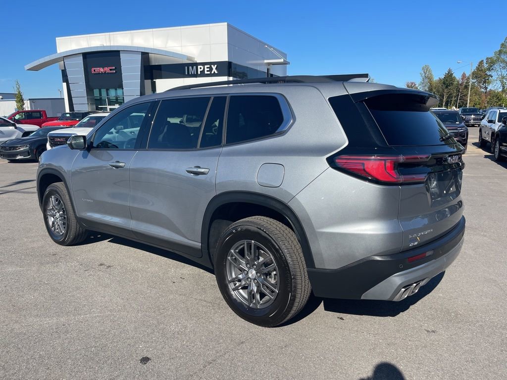 Used 2025 GMC Acadia Elevation image 3