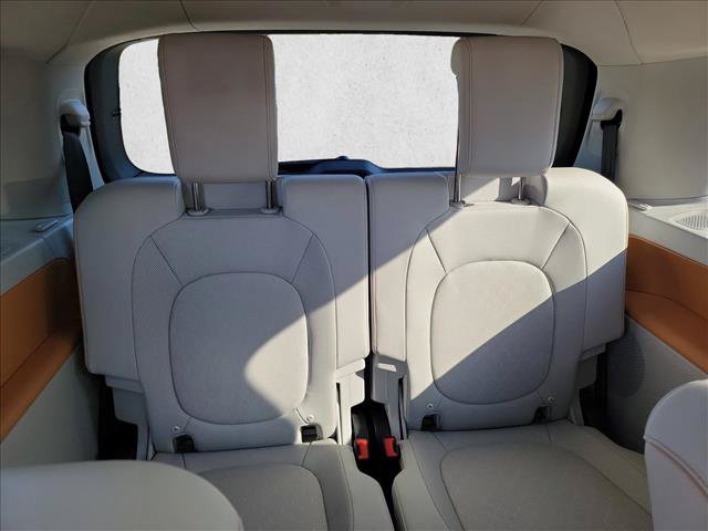 Used 2025 Volkswagen ID. Buzz 1st Edition AWD/4WD image 14
