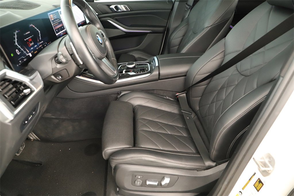 Used 2024 BMW X5 sDrive40i w/ M Sport Package image 24