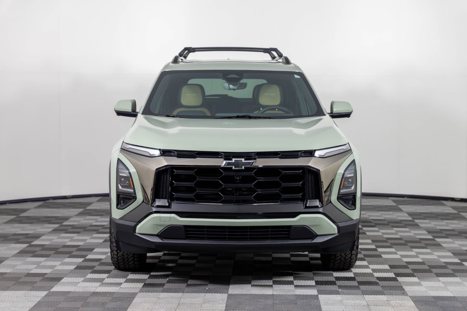 Used 2025 Chevrolet Equinox ACTIV w/ Safety and Technology Package image 13