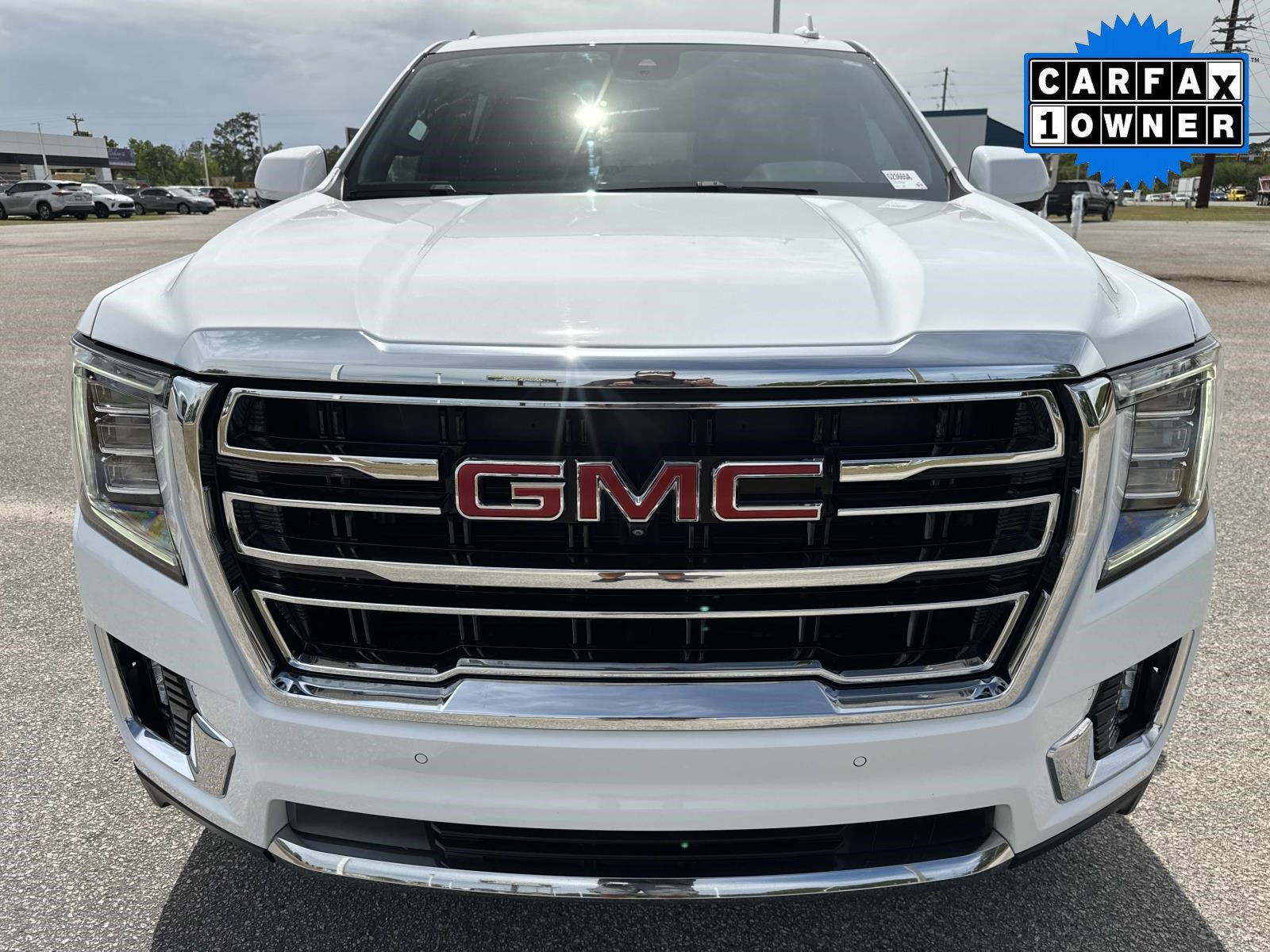 Certified 2024 GMC Yukon XL SLT w/ SLT Luxury Package AWD/4WD image 9