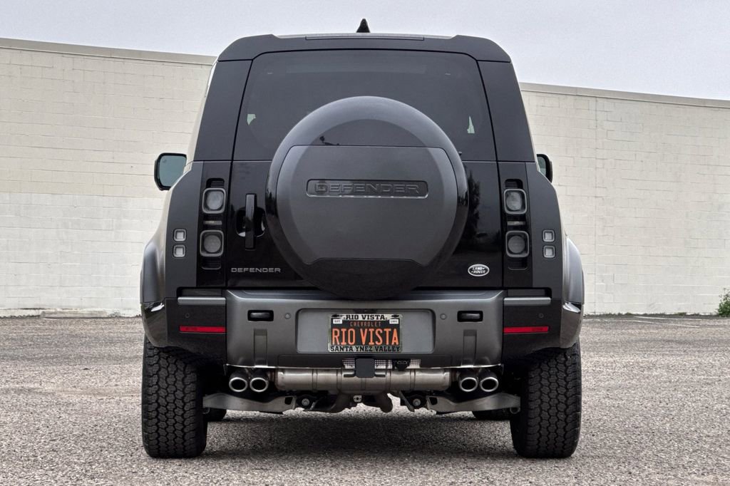Used 2023 Land Rover Defender 90 V8 image 5