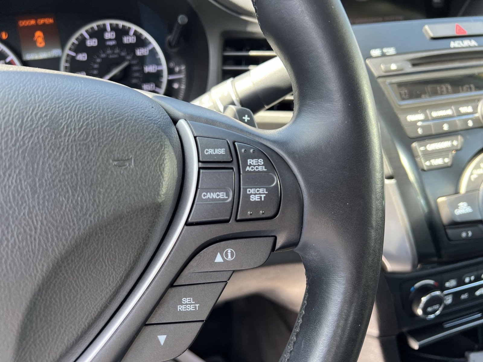 Used 2013 Acura ILX Hybrid w/ Technology Package image 34