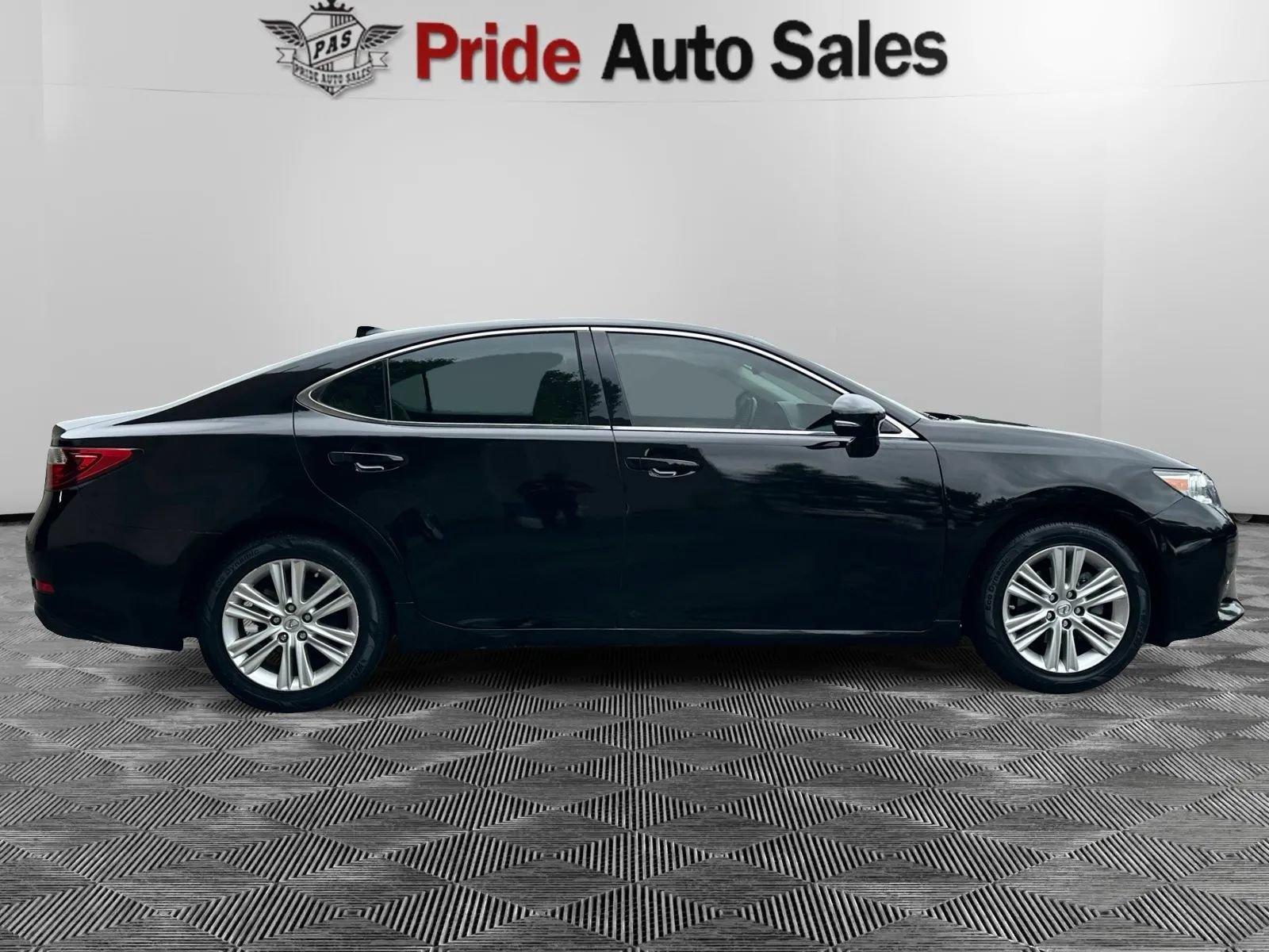 Used 2015 Lexus ES 350 w/ Premium Package FWD image 8