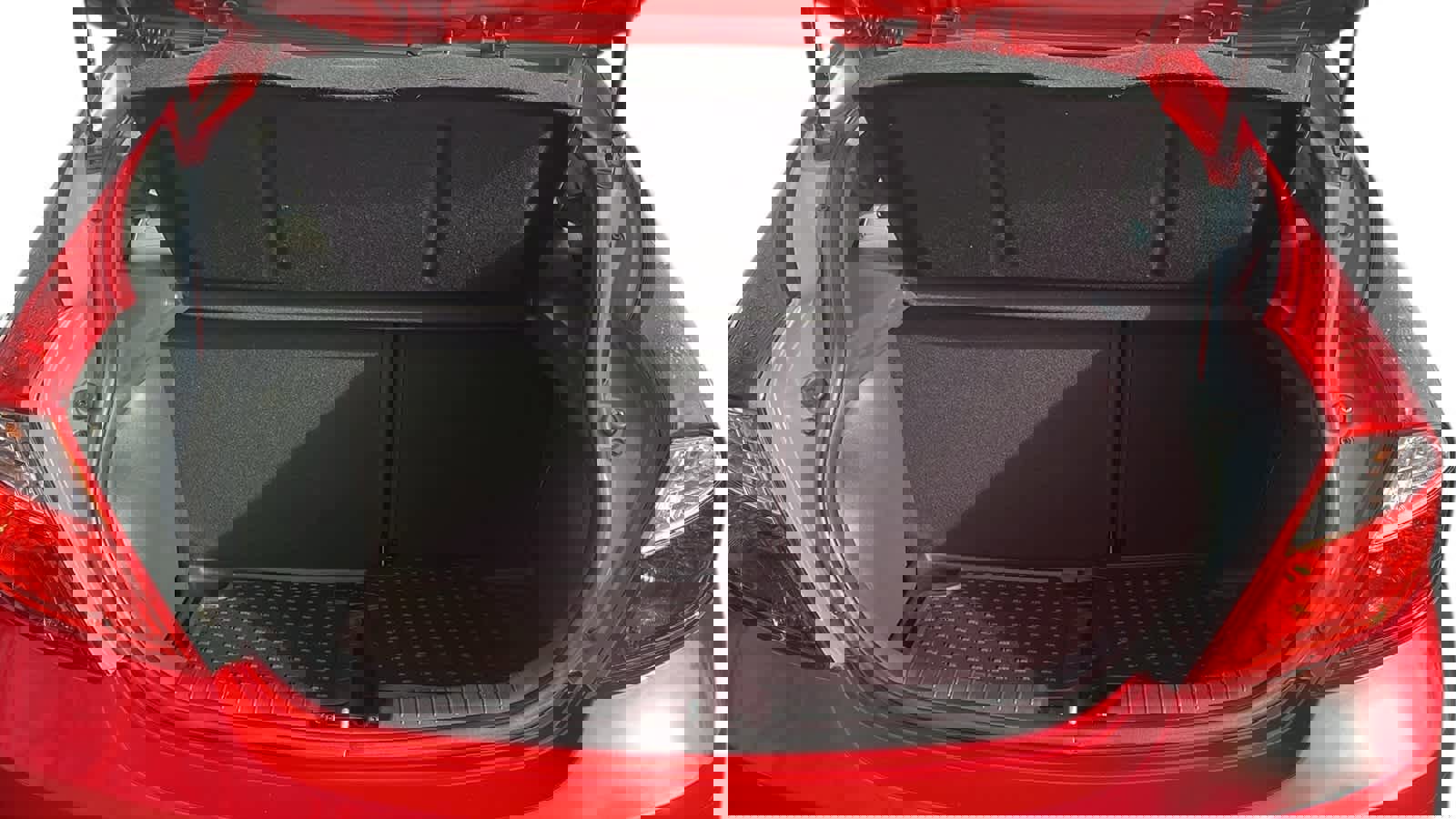 Used 2014 Hyundai Accent SE image 30