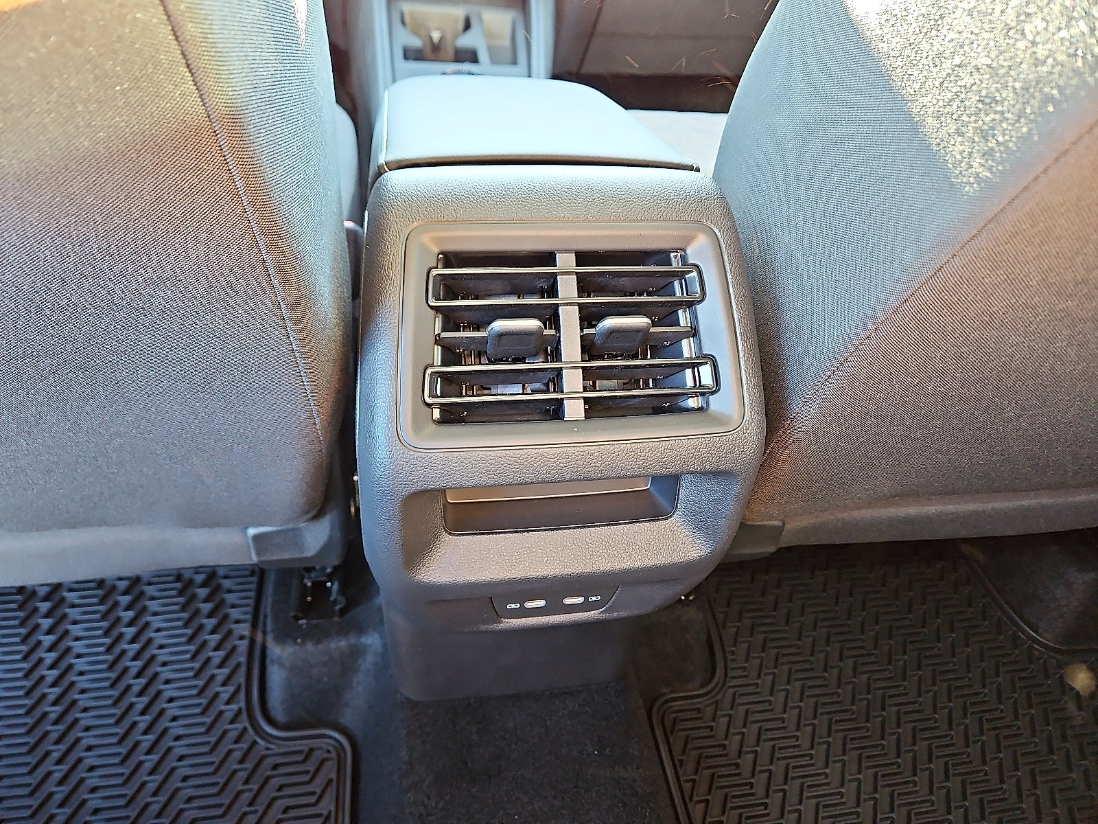 New 2026 Volkswagen Tiguan S image 9