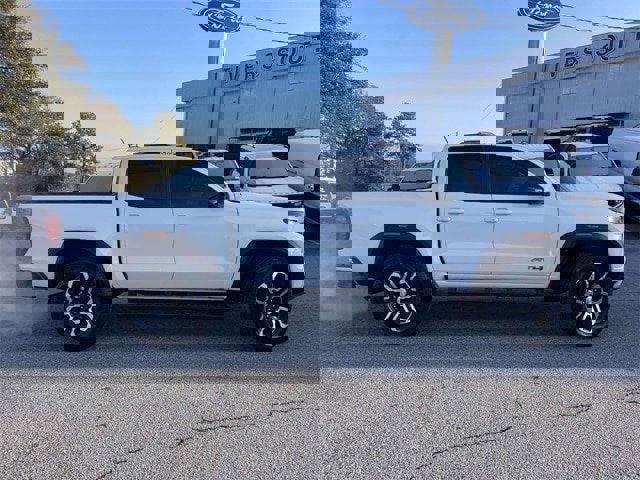 Used 2023 GMC Canyon AT4 w/ Technology Package video 2