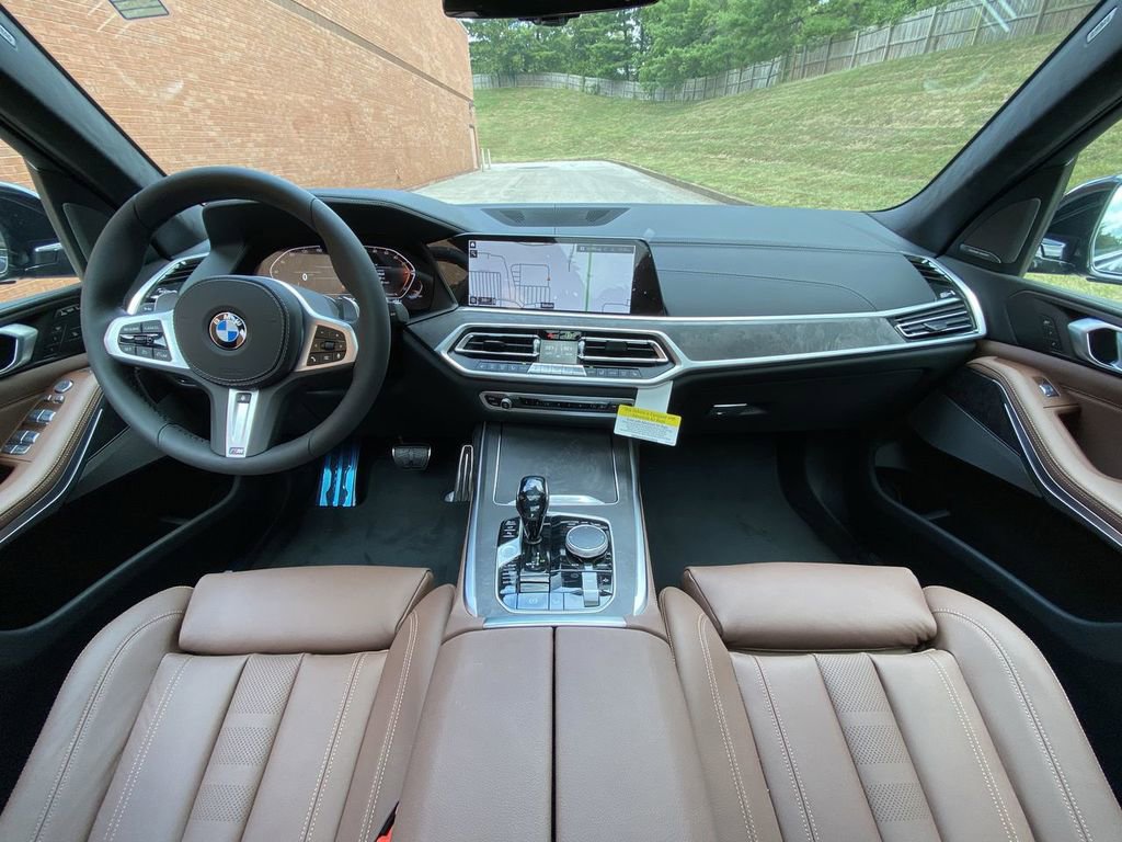 Used 2021 BMW X7 xDrive40i w/ M Sport Package AWD/4WD image 46