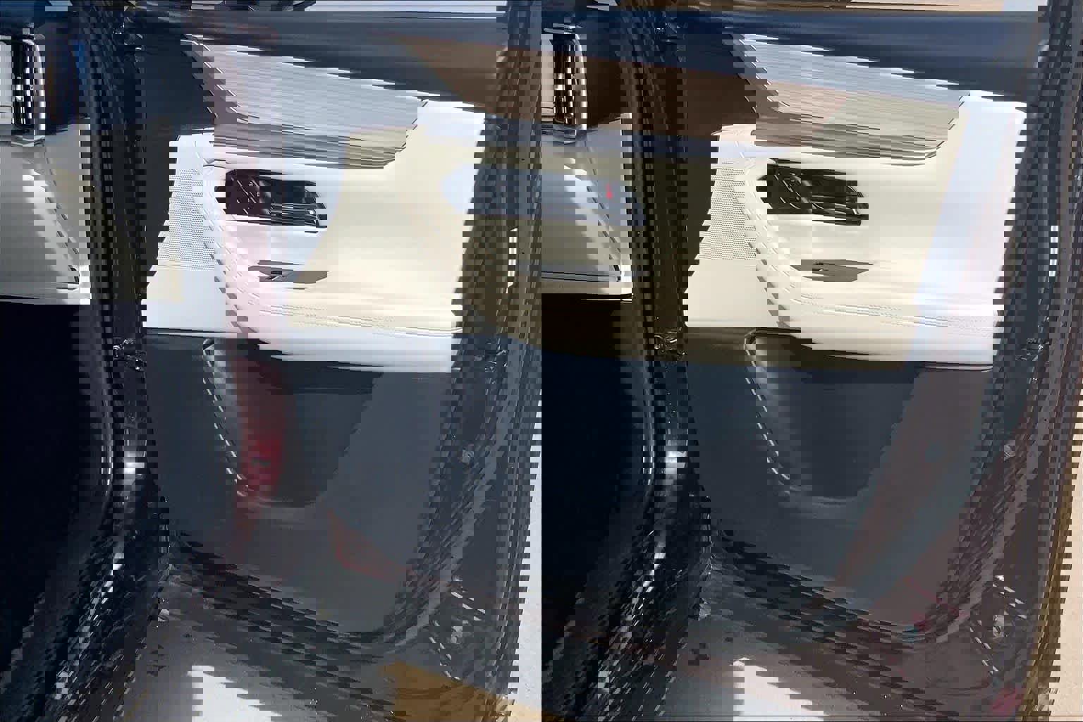 Used 2024 MAZDA CX-90 3.3 Turbo S w/ Premium Package image 23