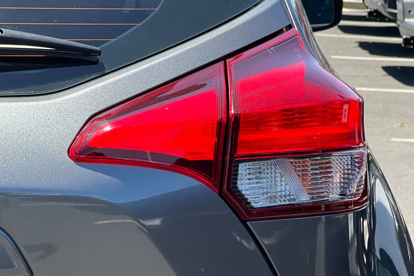 Used 2020 Nissan Kicks S FWD image 44