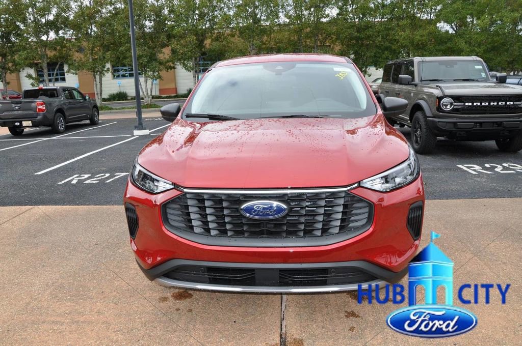 New 2026 Ford Escape Active image 8