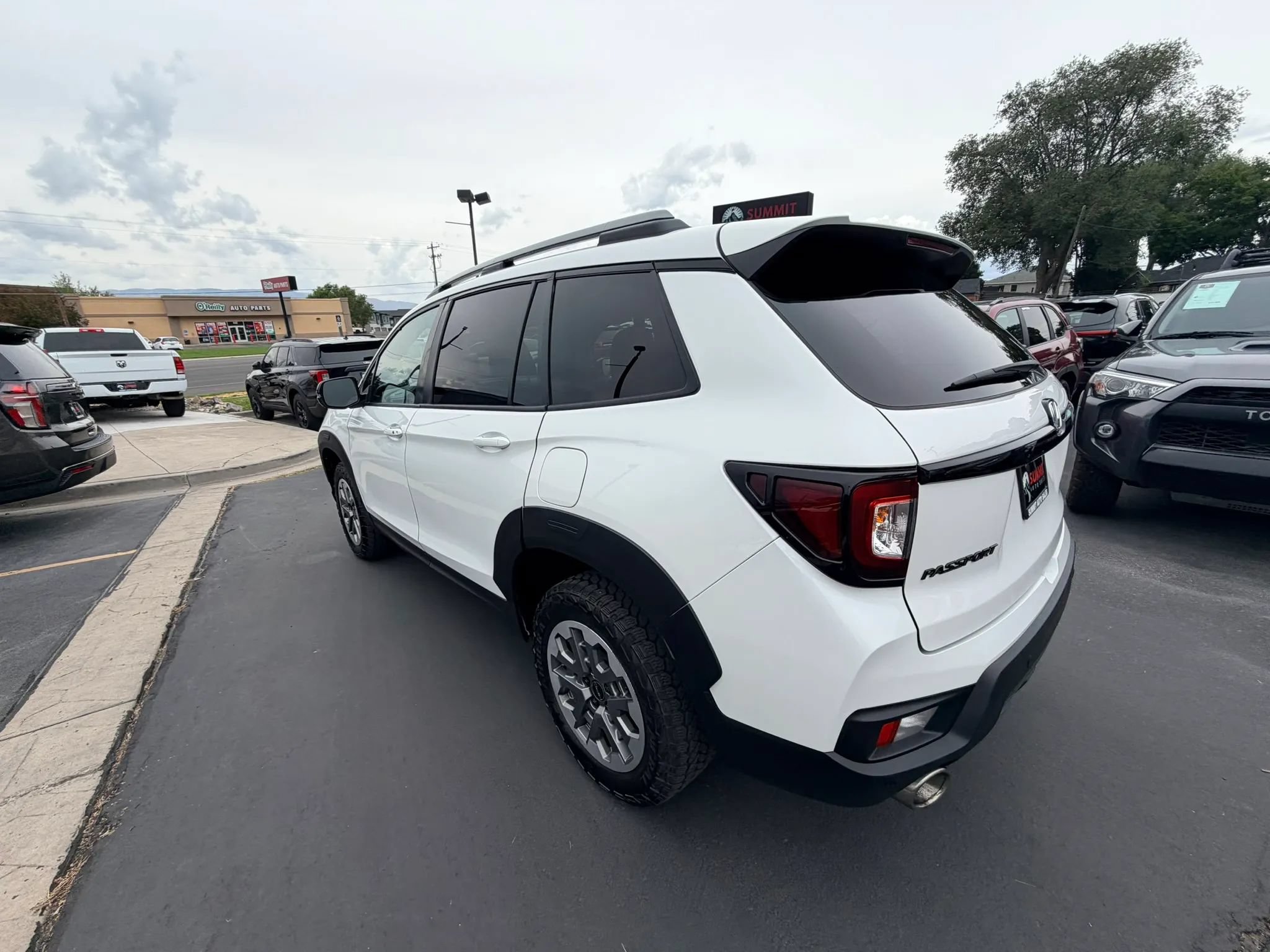 Used 2025 Honda Passport TrailSport image 6