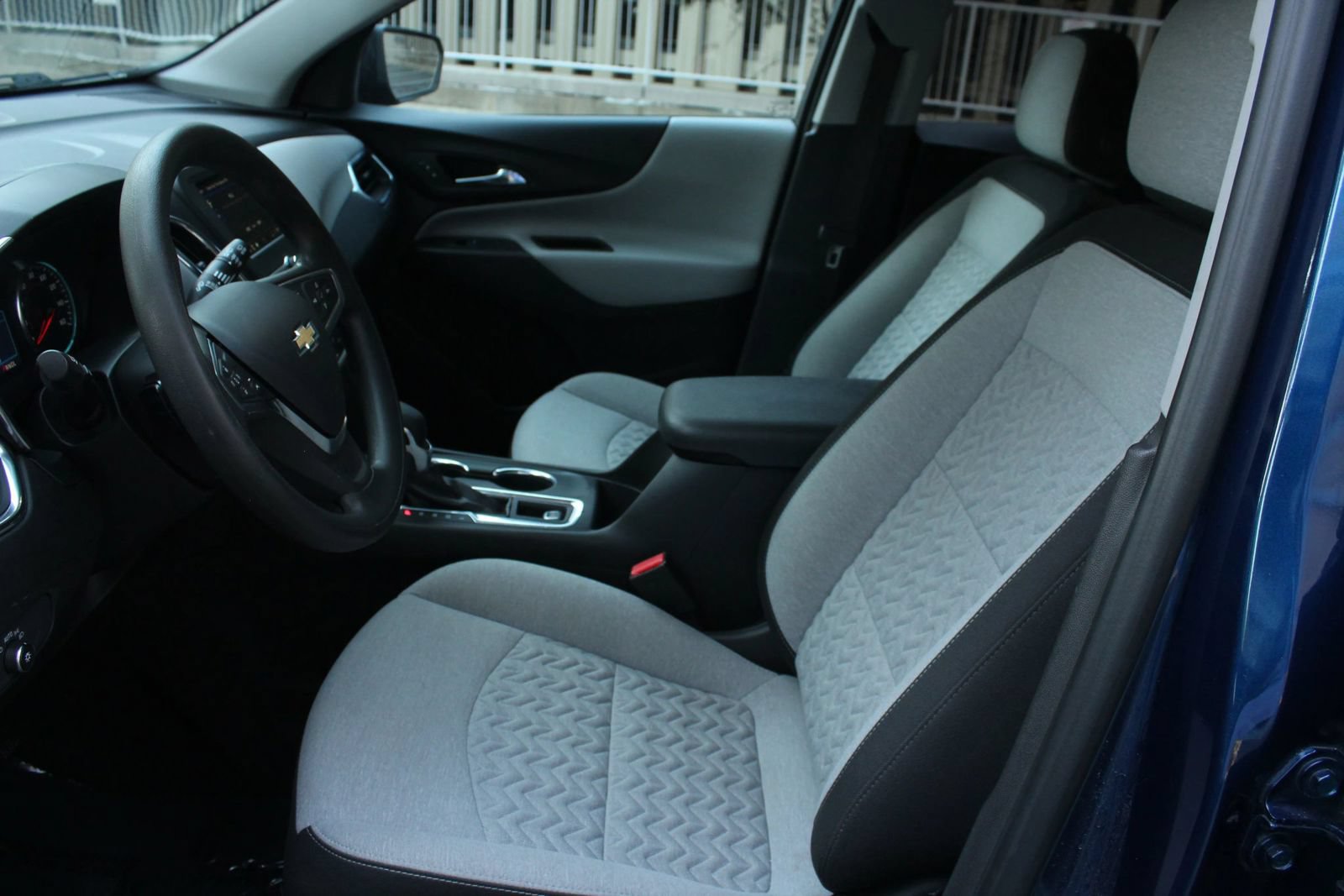 Used 2023 Chevrolet Equinox LS w/ LS Convenience Package FWD image 14