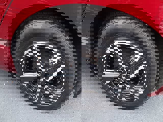 Used 2024 Nissan Sentra SV image 12