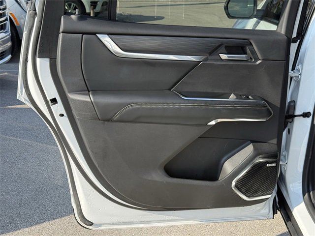 Used 2025 GMC Acadia Elevation image 34