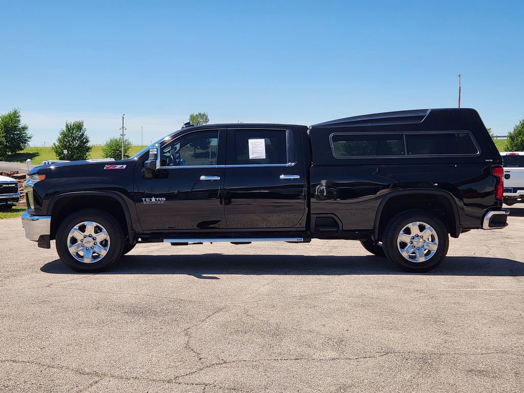 Used 2020 Chevrolet Silverado 3500 LTZ w/ LTZ Texas Edition image 4