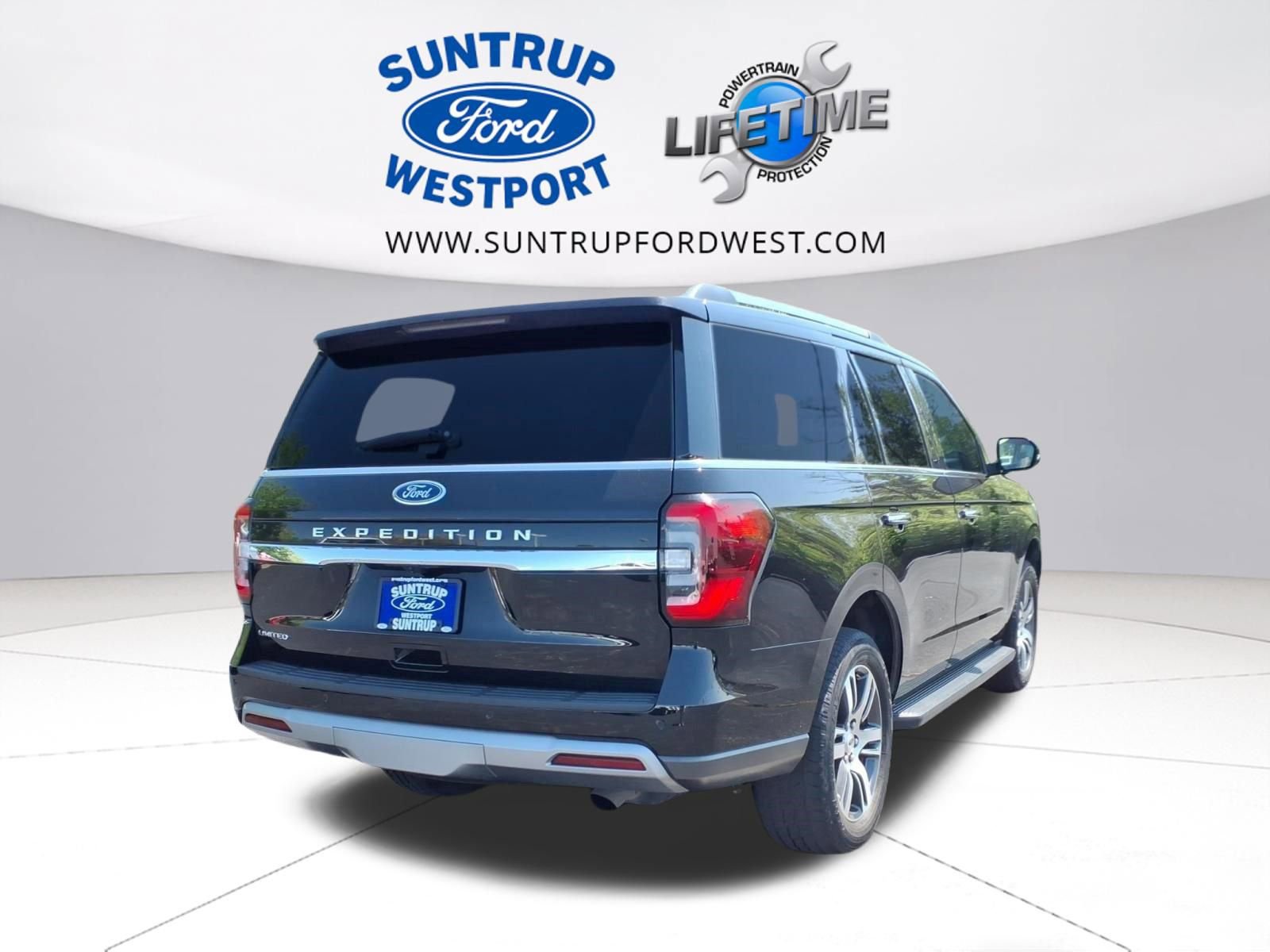 Used 2024 Ford Expedition Limited AWD/4WD image 3