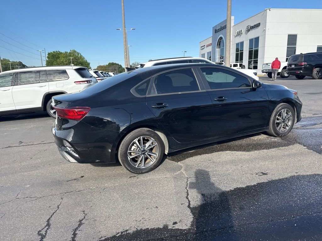 Used 2024 Kia Forte LXS image 4
