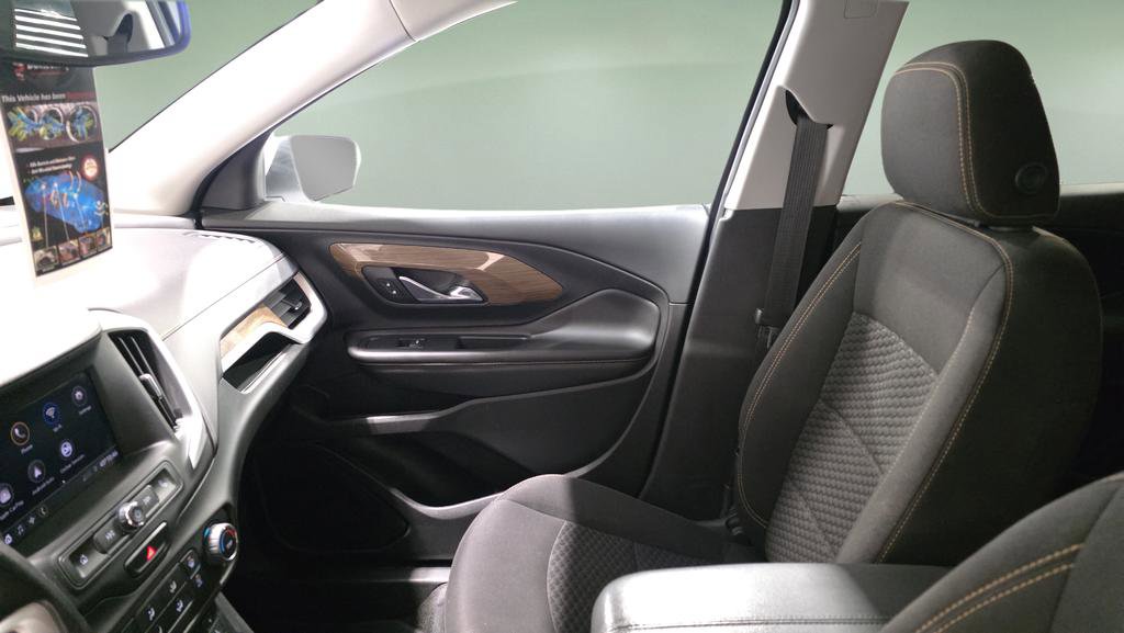 Used 2020 GMC Terrain SLE image 11
