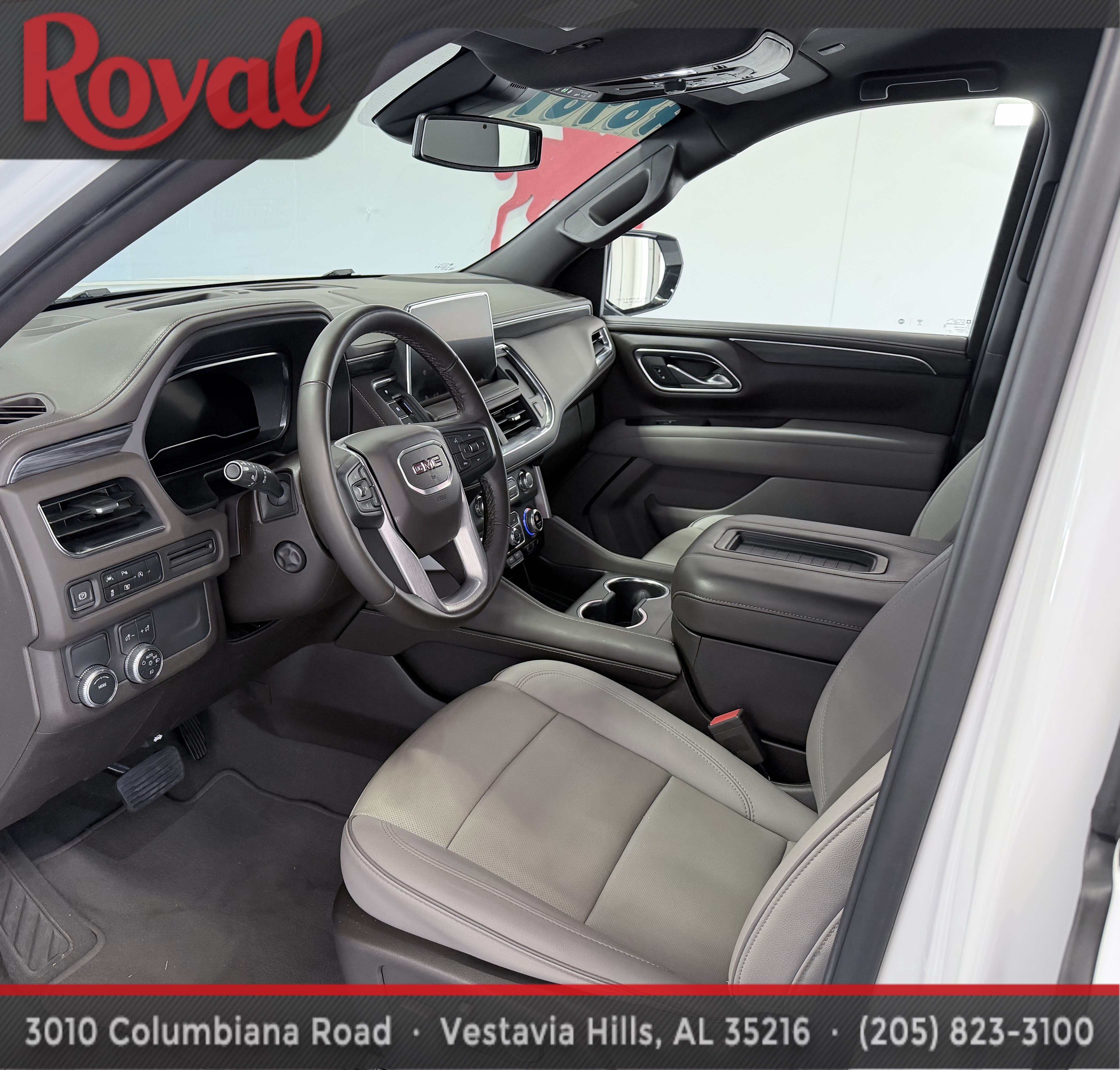 Used 2024 GMC Yukon XL SLT w/ SLT Luxury Package RWD image 10