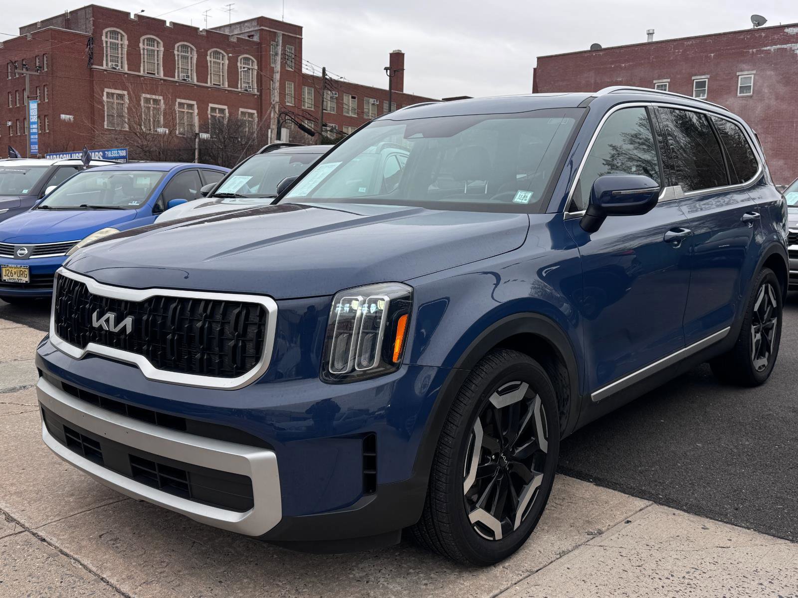 Used 2023 Kia Telluride EX