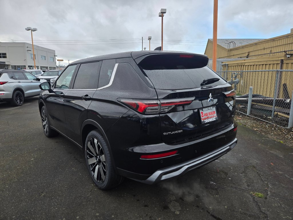 New 2026 Mitsubishi Outlander SE AWD/4WD image 4