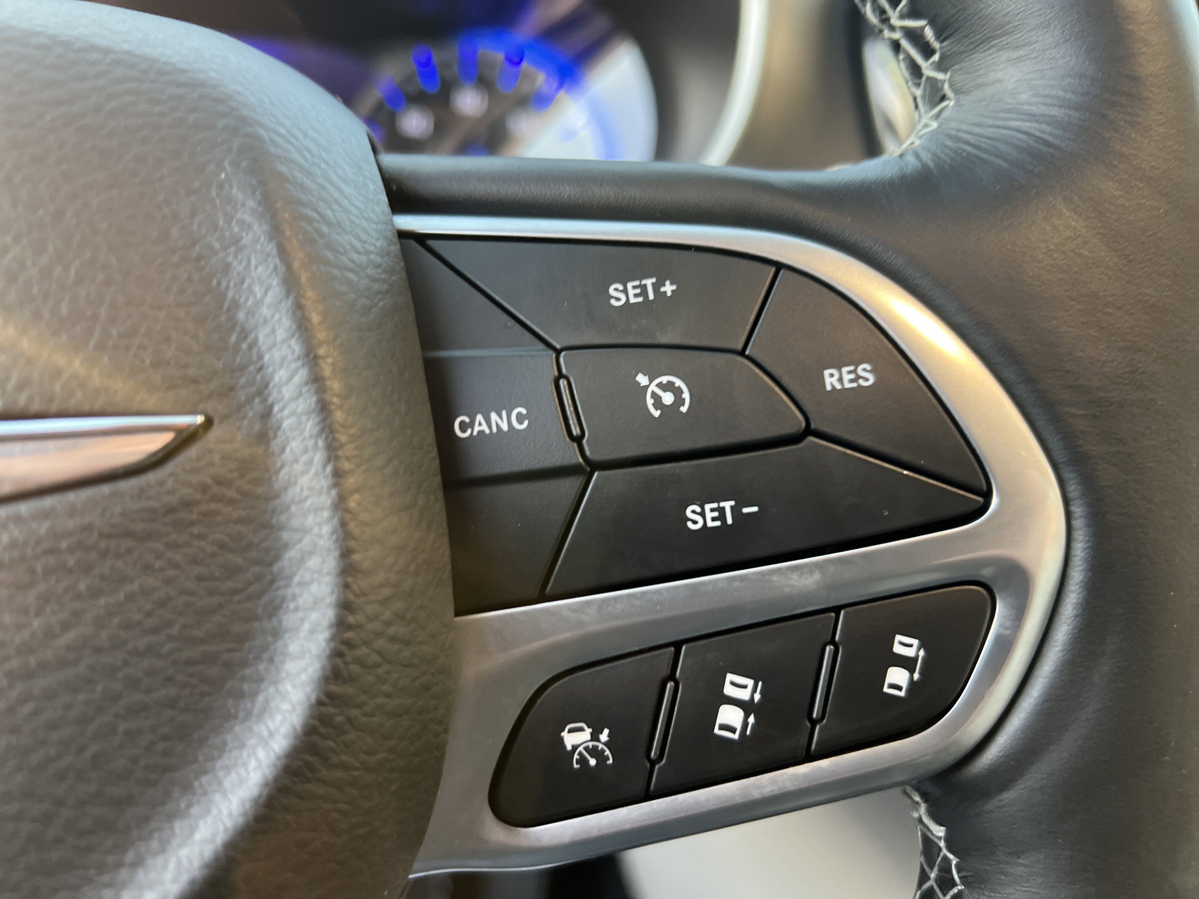 Used 2021 Chrysler Pacifica Touring-L image 20