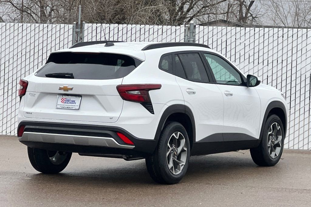 New 2026 Chevrolet Trax LT w/ Driver Confidence Package image 4