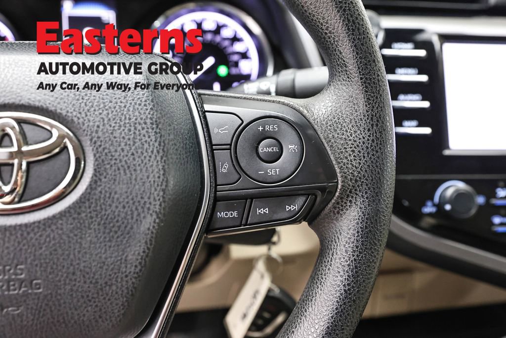 Used 2019 Toyota Camry LE FWD image 16