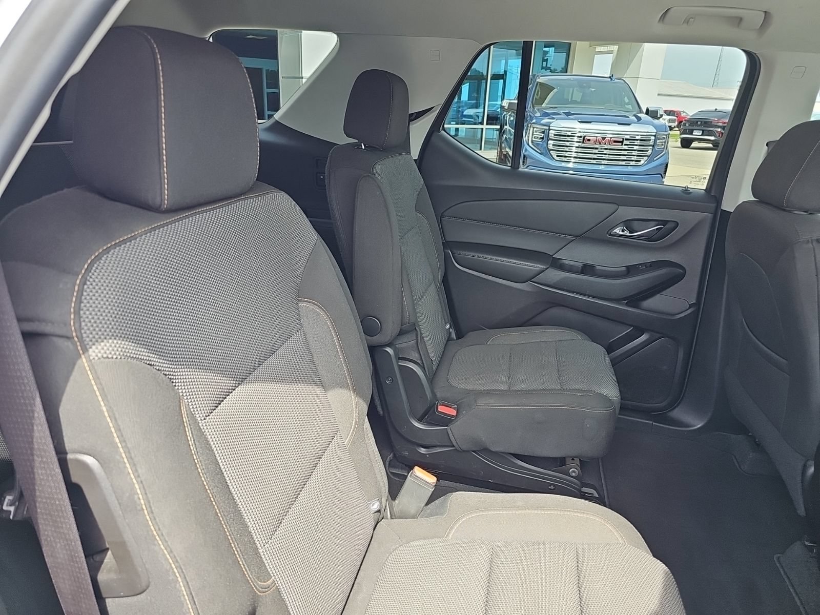 Used 2019 Chevrolet Traverse LT FWD image 29
