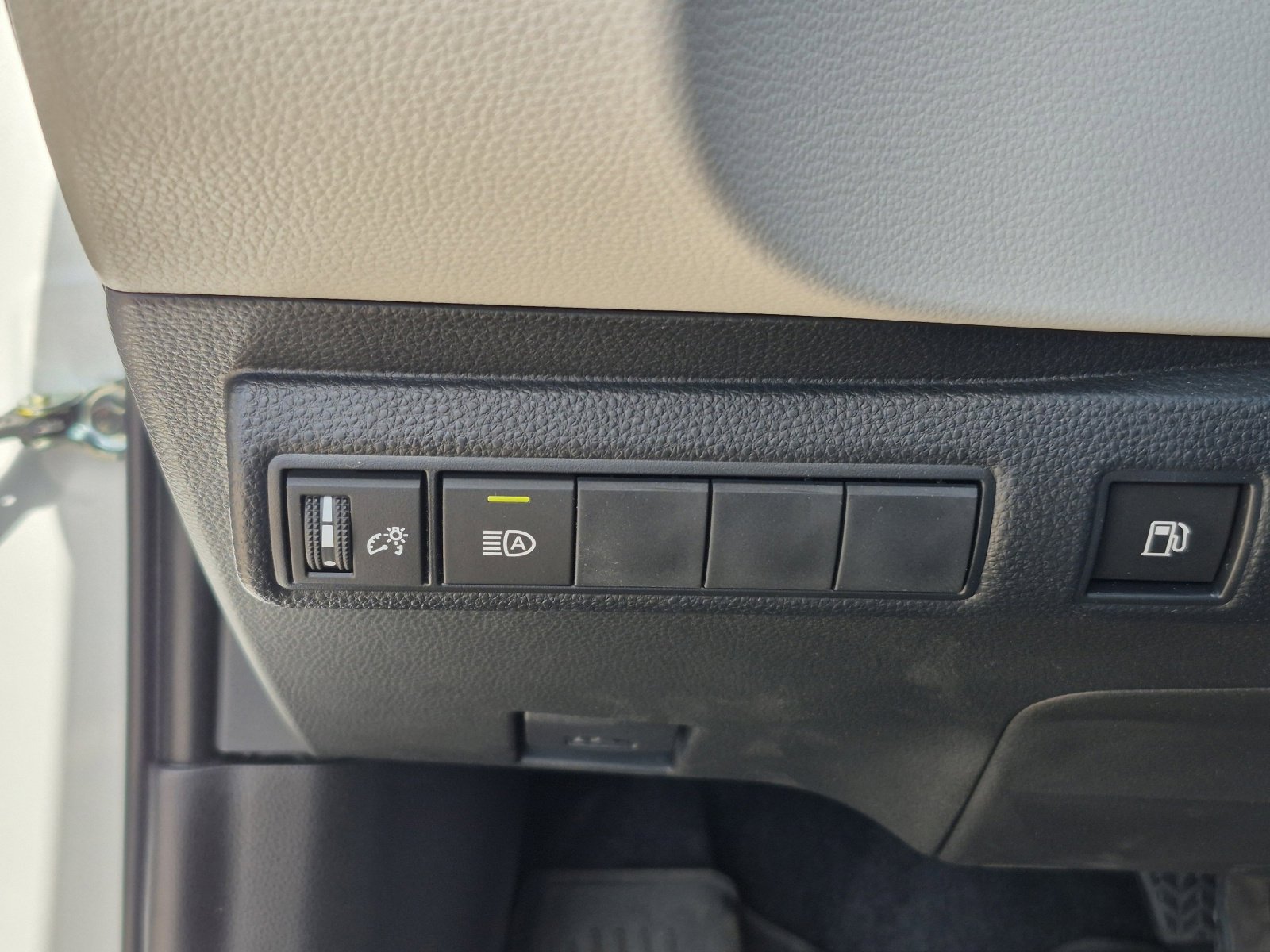 Certified 2026 Toyota Corolla LE w/ LE Premium Package image 35