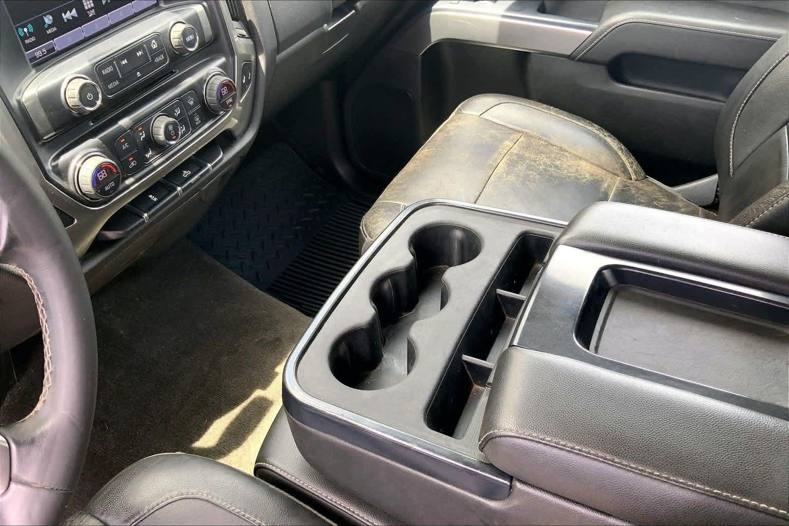 Used 2018 Chevrolet Silverado 1500 LT w/ All Star Edition RWD image 16
