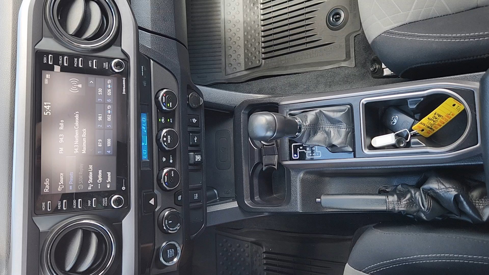 Used 2021 Toyota Tacoma TRD Off-Road AWD/4WD image 15