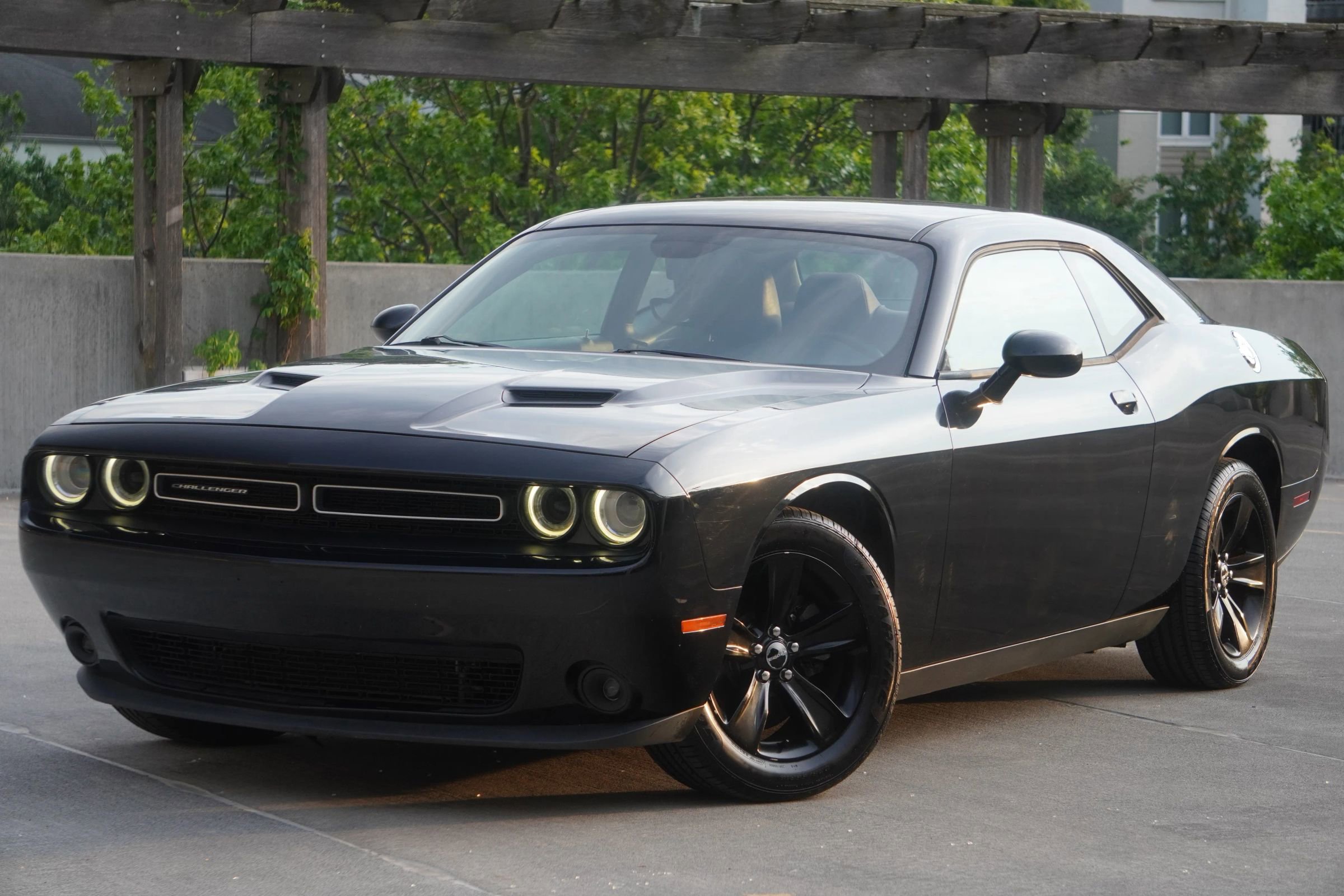 Used 2017 Dodge Challenger SXT RWD image 7