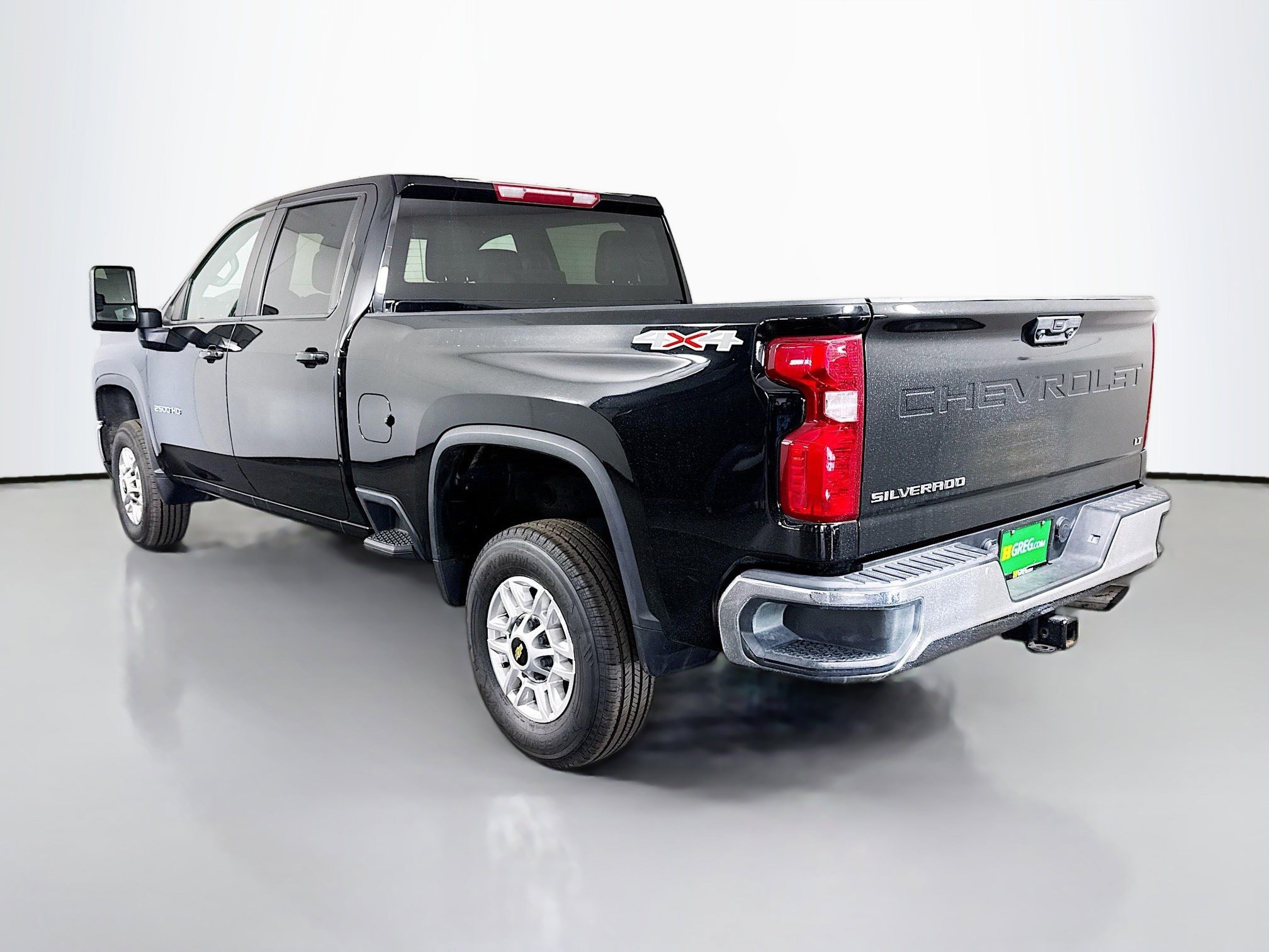 Used 2024 Chevrolet Silverado 2500 LT w/ Convenience Package image 7