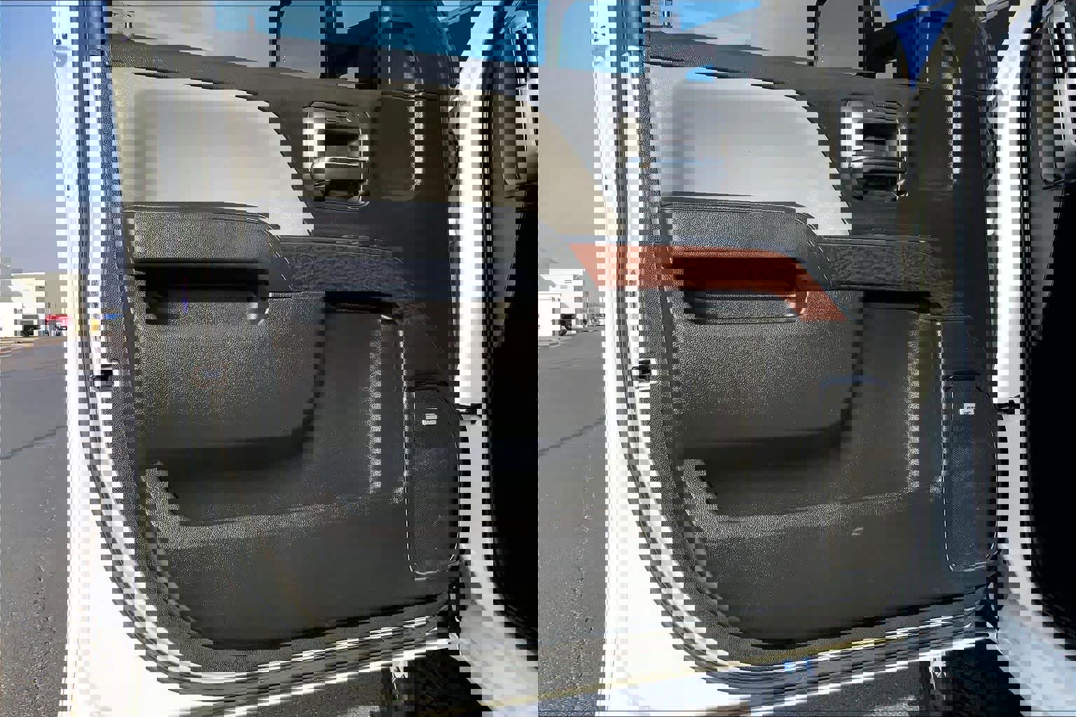 Used 2018 GMC Sierra 3500 SLT w/ Duramax Plus Package image 22