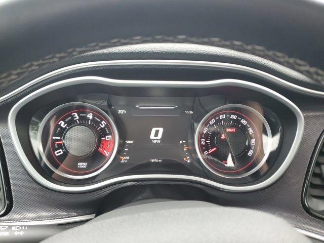 Used 2016 Dodge Challenger SRT w/ Technology Group RWD image 25