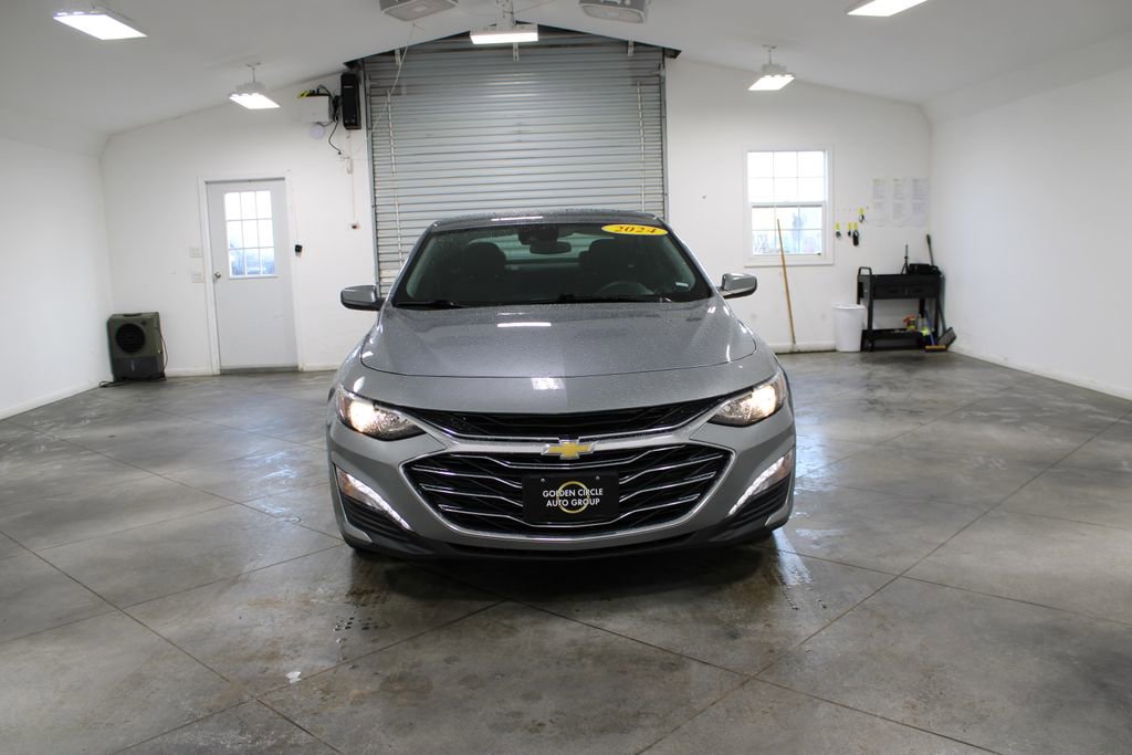 Used 2024 Chevrolet Malibu LT image 3