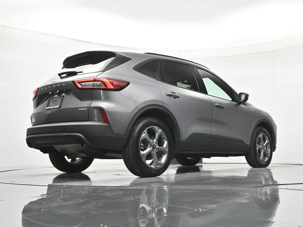 Used 2025 Ford Escape ST-Line Select AWD/4WD image 40