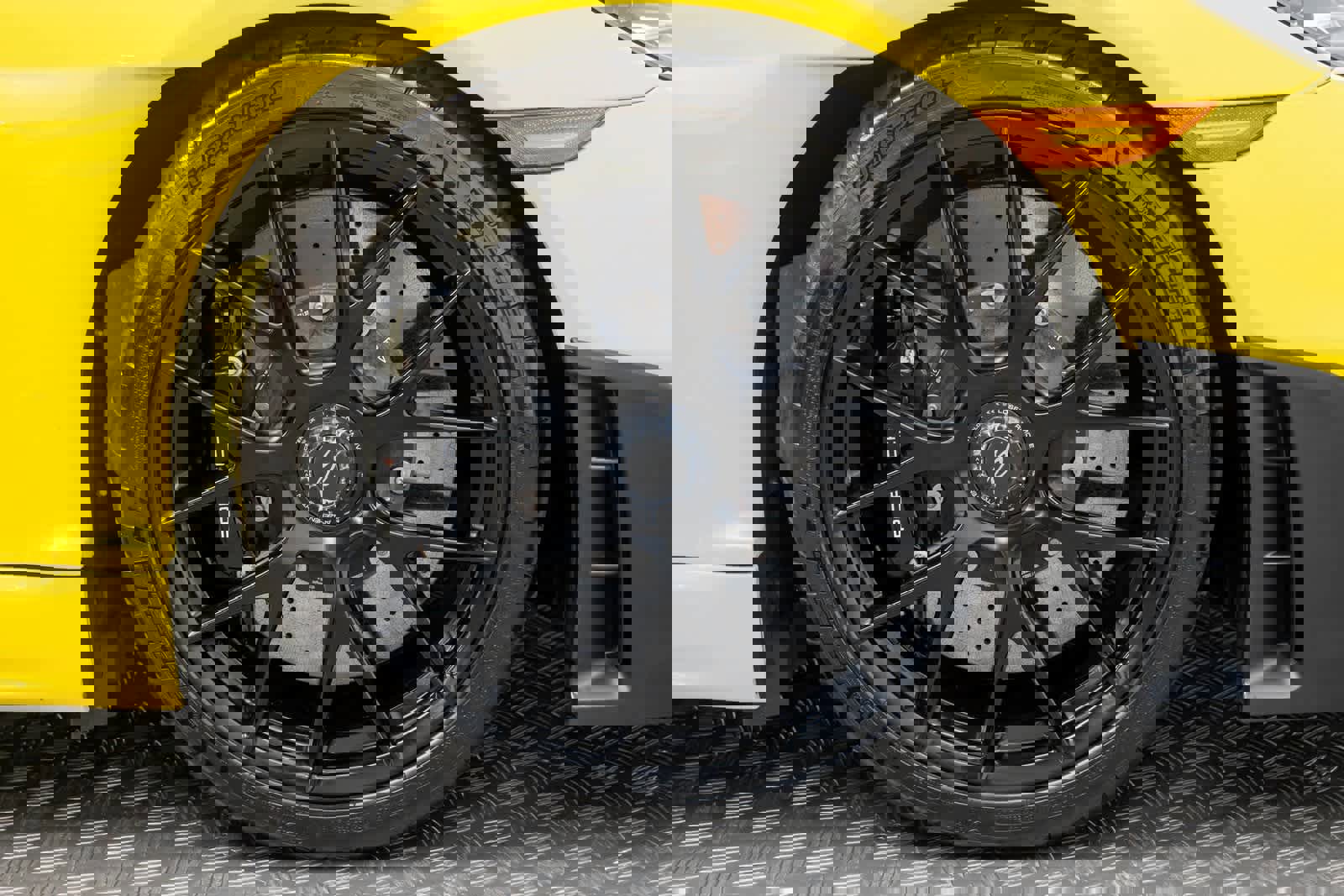 Used 2024 Porsche 718 Cayman GT4 RS image 44