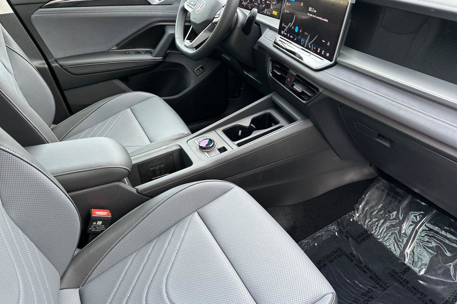 New 2026 Volkswagen Tiguan SE image 15