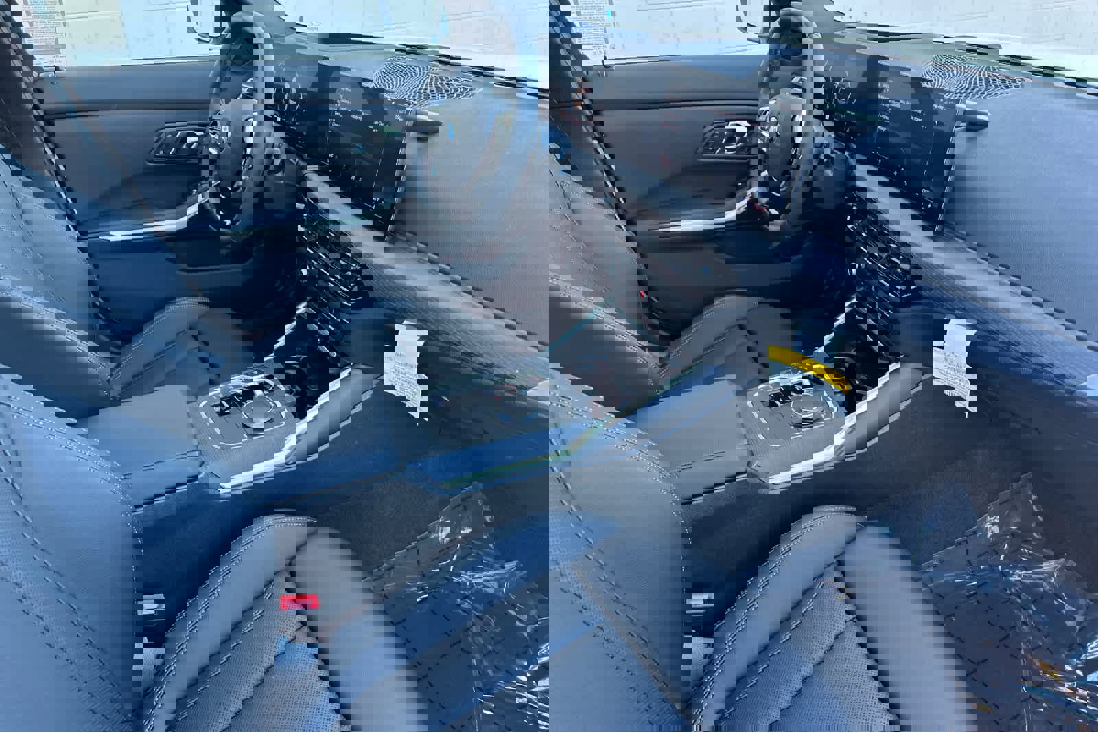 Used 2025 BMW 330i Sedan image 16