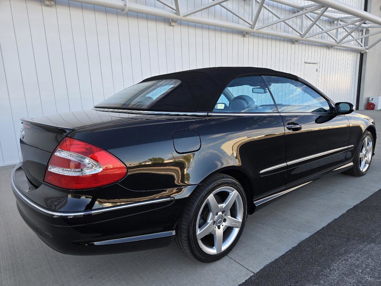 Used 2005 Mercedes-Benz CLK 500 Cabriolet image 14