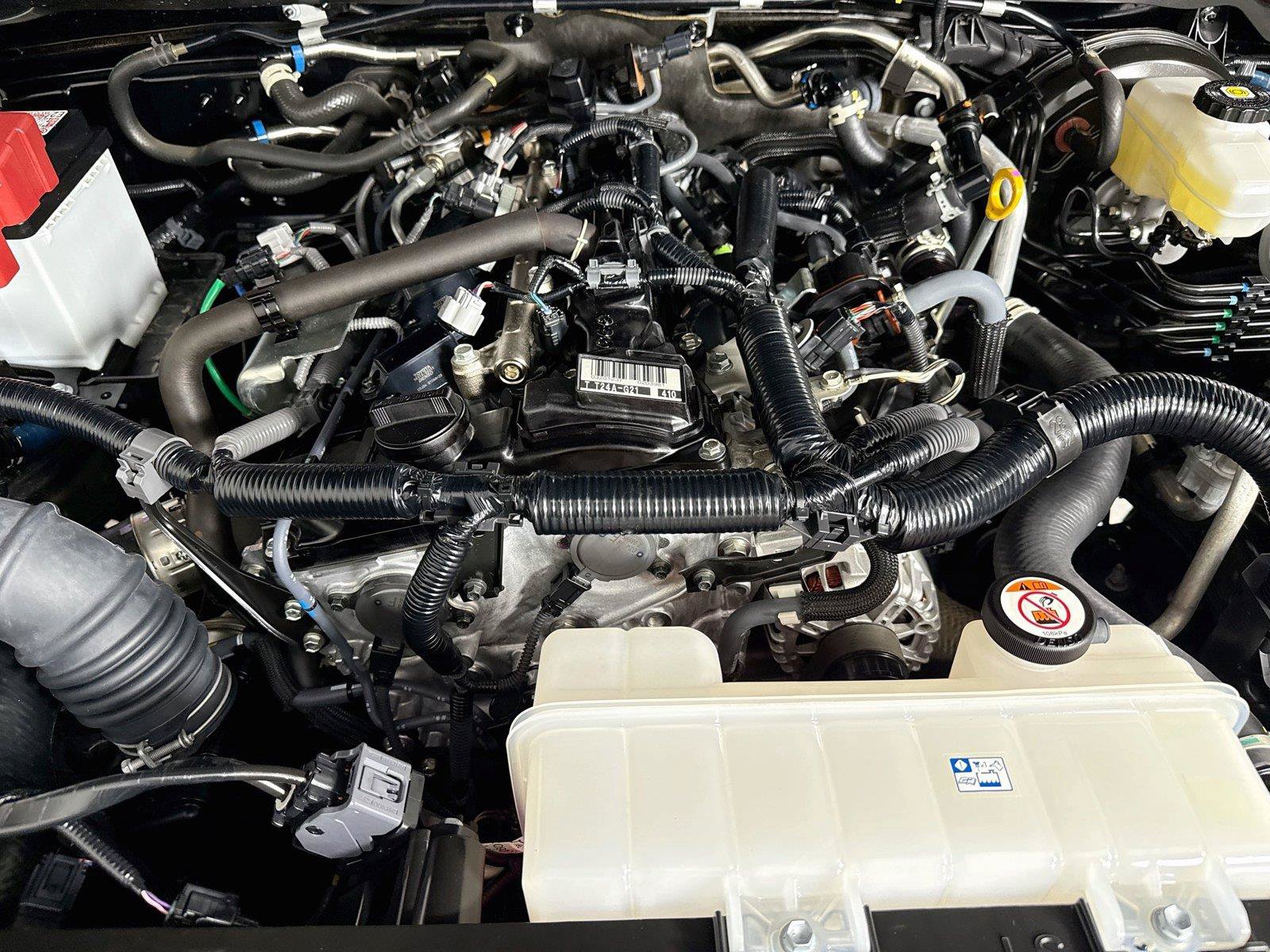 Certified 2025 Toyota 4Runner SR5 AWD/4WD image 40